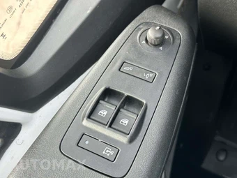 2025 Ram ProMaster 2500 Cargo Van Tradesman w/Passenger Seat High Roof 159.0" WB - miniatura 30