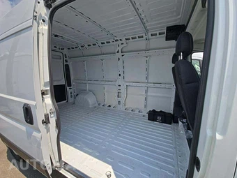 2025 Ram ProMaster 2500 Cargo Van Tradesman w/Passenger Seat High Roof 159.0" WB - miniatura 15