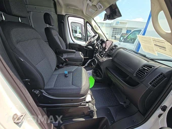 2025 Ram ProMaster 2500 Cargo Van Tradesman w/Passenger Seat High Roof 159.0" WB - miniatura 17