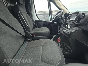2025 Ram ProMaster 2500 Cargo Van Tradesman w/Passenger Seat Low Roof 136.0" WB - miniatura 8