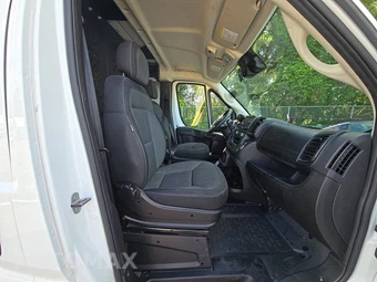 2025 Ram ProMaster 2500 Cargo Van Tradesman w/Passenger Seat Low Roof 136.0" WB - miniatura 8