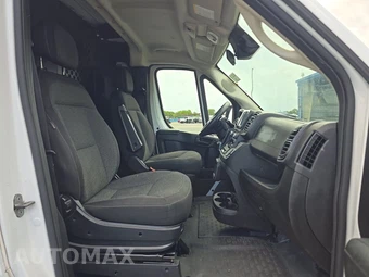 2025 Ram ProMaster 2500 Cargo Van Tradesman w/Passenger Seat Low Roof 136.0" WB - miniatura 8