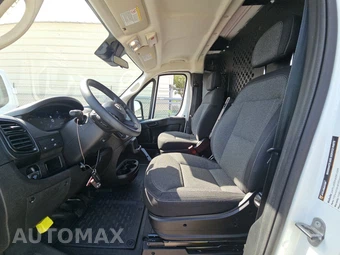 2025 Ram ProMaster 2500 Cargo Van Tradesman w/Passenger Seat Low Roof 136.0" WB - miniatura 7