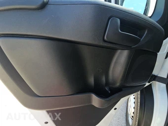 2025 Ram ProMaster 2500 Cargo Van Tradesman w/Passenger Seat Low Roof 136.0" WB - miniatura 9
