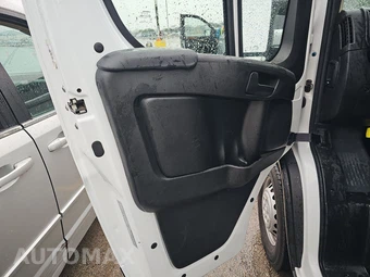 2025 Ram ProMaster 2500 Cargo Van Tradesman w/Passenger Seat Low Roof 136.0" WB - miniatura 9