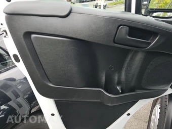 2025 Ram ProMaster 2500 Cargo Van Tradesman w/Passenger Seat Low Roof 136.0" WB - miniatura 9