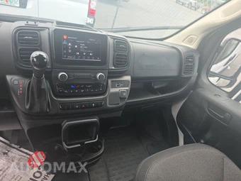 2025 Ram ProMaster 2500 Cargo Van Tradesman w/Passenger Seat Low Roof 136.0" WB - miniatura 11