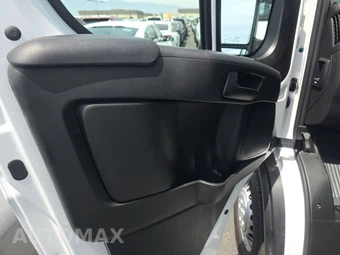 2025 Ram ProMaster 2500 Cargo Van Tradesman w/Passenger Seat Low Roof 136.0" WB - miniatura 9