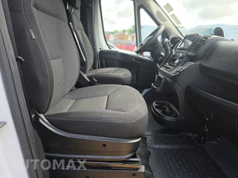 2025 Ram ProMaster 2500 Cargo Van Tradesman w/Passenger Seat Low Roof 136.0" WB - miniatura 8