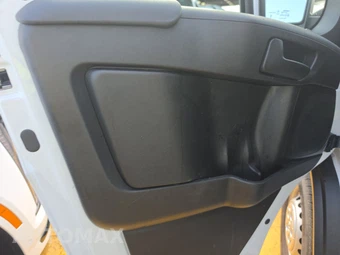 2025 Ram ProMaster 2500 Cargo Van Tradesman w/Passenger Seat Low Roof 136.0" WB - miniatura 9