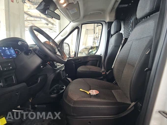 2025 Ram ProMaster 2500 Cargo Van Tradesman w/Passenger Seat Low Roof 136.0" WB - miniatura 7