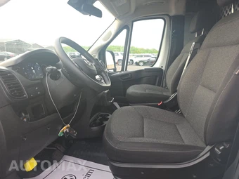 2025 Ram ProMaster 2500 Cargo Van Tradesman w/Passenger Seat Low Roof 136.0" WB - miniatura 7