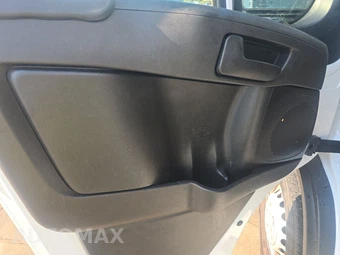 2025 Ram ProMaster 2500 Cargo Van Tradesman w/Passenger Seat Low Roof 136.0" WB - miniatura 9