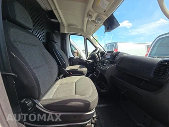 2025 Ram ProMaster 2500 Cargo Van Tradesman w/Passenger Seat Low Roof 136.0" WB - miniatura 8