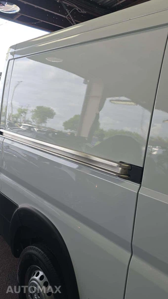 2025 Ram ProMaster 2500 Cargo Van Tradesman w/Passenger Seat Low Roof 136.0" WB - miniatura 18