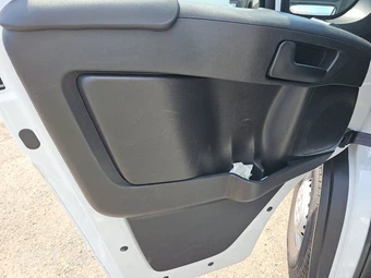 2025 Ram ProMaster 2500 Cargo Van Tradesman w/Passenger Seat Low Roof 136.0" WB - miniatura 9