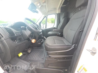 2025 Ram ProMaster 2500 Cargo Van Tradesman w/Passenger Seat Low Roof 136.0" WB - miniatura 7