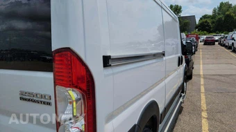 2025 Ram ProMaster 2500 Cargo Van Tradesman w/Passenger Seat Low Roof 136.0" WB - miniatura 24