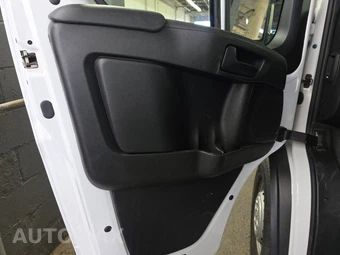 2025 Ram ProMaster 2500 Cargo Van Tradesman w/Passenger Seat Low Roof 136.0" WB - miniatura 9