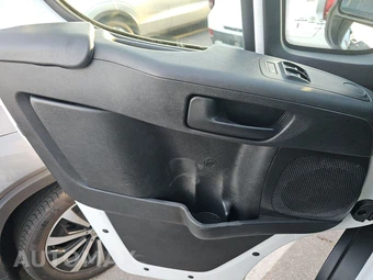 2025 Ram ProMaster 2500 Cargo Van Tradesman w/Passenger Seat Low Roof 136.0" WB - miniatura 9