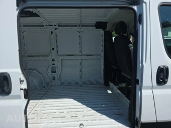 2025 Ram ProMaster 2500 Cargo Van Tradesman w/Passenger Seat Low Roof 136.0" WB - miniatura 16