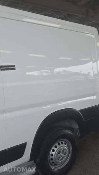 2025 Ram ProMaster 2500 Cargo Van Tradesman w/Passenger Seat Low Roof 136.0" WB - miniatura 20