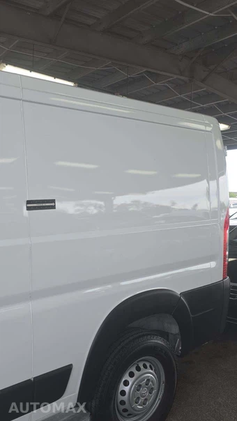 2025 Ram ProMaster 2500 Cargo Van Tradesman w/Passenger Seat Low Roof 136.0" WB - miniatura 30
