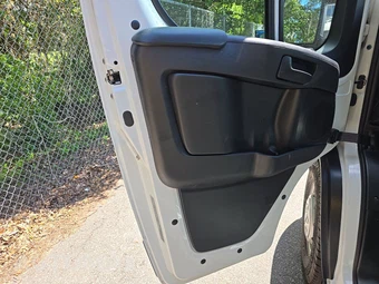 2025 Ram ProMaster 2500 Cargo Van Tradesman w/Passenger Seat Low Roof 136.0" WB - miniatura 9