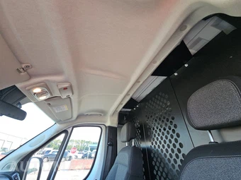 2025 Ram ProMaster 2500 Cargo Van Tradesman w/Passenger Seat Low Roof 136.0" WB - miniatura 16