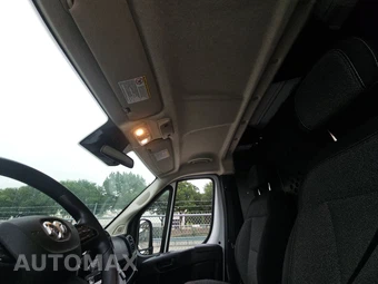 2025 Ram ProMaster 2500 Cargo Van Tradesman w/Passenger Seat Low Roof 136.0" WB - miniatura 18