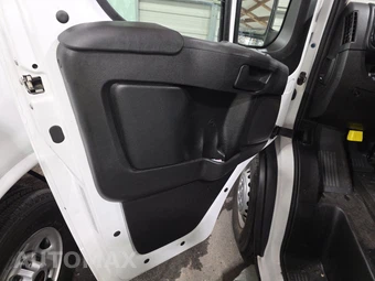2025 Ram ProMaster 2500 Cargo Van Tradesman w/Passenger Seat Low Roof 136.0" WB - miniatura 9