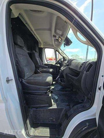 2025 Ram ProMaster 2500 Cargo Van Tradesman w/Passenger Seat Low Roof 136.0" WB - miniatura 17