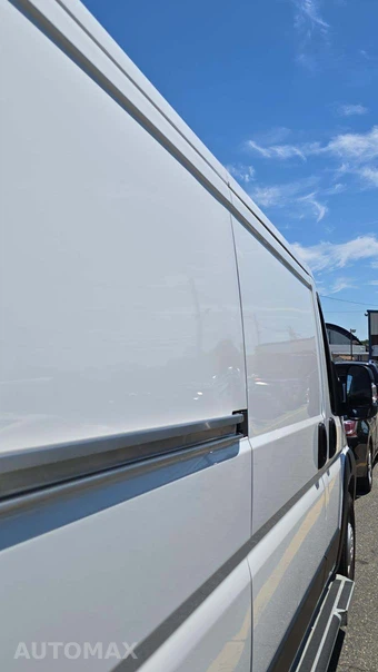 2025 Ram ProMaster 2500 Cargo Van Tradesman w/Passenger Seat Low Roof 136.0" WB - miniatura 31
