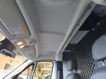 2025 Ram ProMaster 2500 Cargo Van Tradesman w/Passenger Seat Low Roof 136.0" WB - miniatura 16