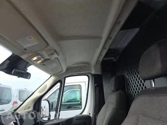 2025 Ram ProMaster 2500 Cargo Van Tradesman w/Passenger Seat Low Roof 136.0" WB - miniatura 18