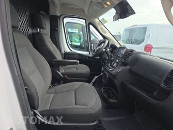 2025 Ram ProMaster 2500 Cargo Van Tradesman w/Passenger Seat Low Roof 136.0" WB - miniatura 8