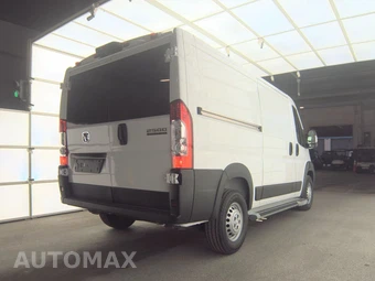 2025 Ram ProMaster 2500 Cargo Van Tradesman w/Passenger Seat Low Roof 136.0" WB - miniatura 4
