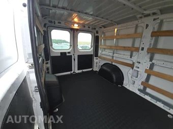 2025 Ram ProMaster 2500 Cargo Van Tradesman w/Passenger Seat Low Roof 136.0" WB - miniatura 14