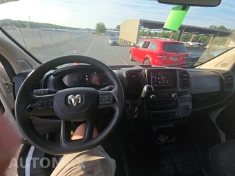 2025 Ram ProMaster 2500 Cargo Van Tradesman w/Passenger Seat Low Roof 136.0" WB - miniatura 11