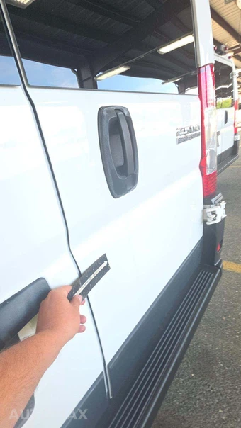 2025 Ram ProMaster 2500 Cargo Van Tradesman w/Passenger Seat Low Roof 136.0" WB - miniatura 23