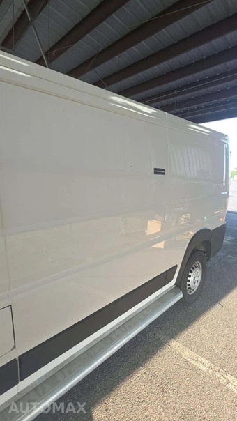 2025 Ram ProMaster 2500 Cargo Van Tradesman w/Passenger Seat Low Roof 136.0" WB - miniatura 31