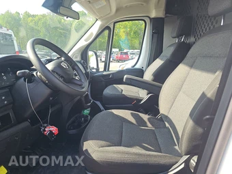 2025 Ram ProMaster 2500 Cargo Van Tradesman w/Passenger Seat Low Roof 136.0" WB - miniatura 7