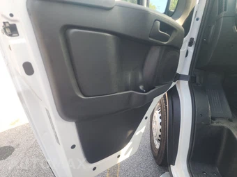 2025 Ram ProMaster 2500 Cargo Van Tradesman w/Passenger Seat Low Roof 136.0" WB - miniatura 9