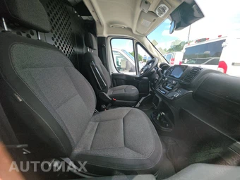 2025 Ram ProMaster 2500 Cargo Van Tradesman w/Passenger Seat Low Roof 136.0" WB - miniatura 8