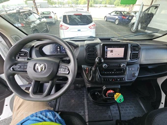 2025 Ram ProMaster 2500 Cargo Van Tradesman w/Passenger Seat Low Roof 136.0" WB - miniatura 11