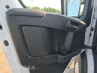 2025 Ram ProMaster 2500 Cargo Van Tradesman w/Passenger Seat Low Roof 136.0" WB - miniatura 9
