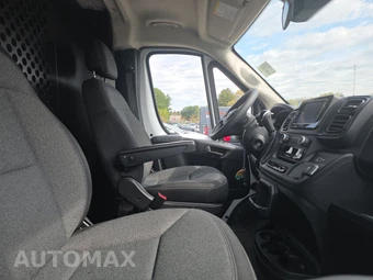 2025 Ram ProMaster 2500 Cargo Van Tradesman w/Passenger Seat Low Roof 136.0" WB - miniatura 8