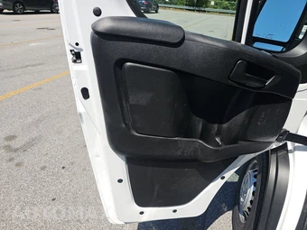 2025 Ram ProMaster 2500 Cargo Van Tradesman w/Passenger Seat Low Roof 136.0" WB - miniatura 9