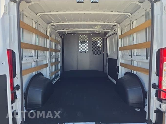 2025 Ram ProMaster 2500 Cargo Van Tradesman w/Passenger Seat Low Roof 136.0" WB - miniatura 15