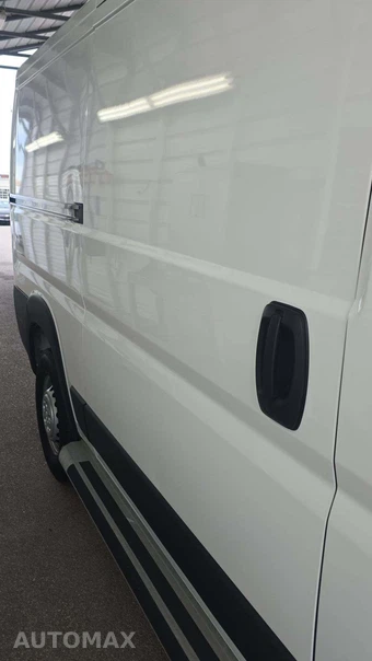 2025 Ram ProMaster 2500 Cargo Van Tradesman w/Passenger Seat Low Roof 136.0" WB - miniatura 19